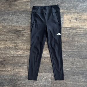 The North Face Jet Black Active Leggings